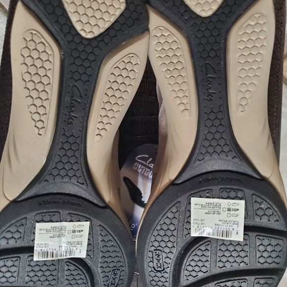 Clarks Wave Andes Walking/Hiking Shoes - Picture 8 of 12